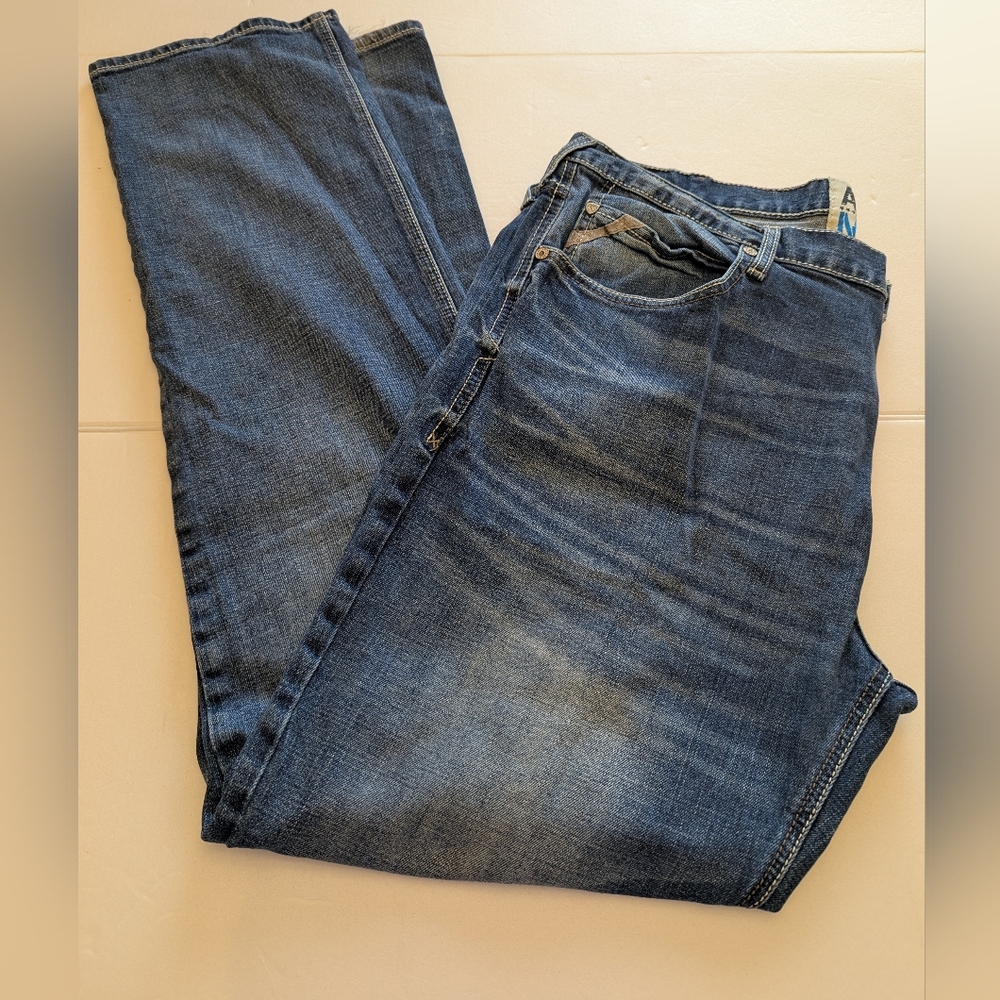 Ariat MensM2 Relaxed Fit Boot Cut Jeans Medium Wash